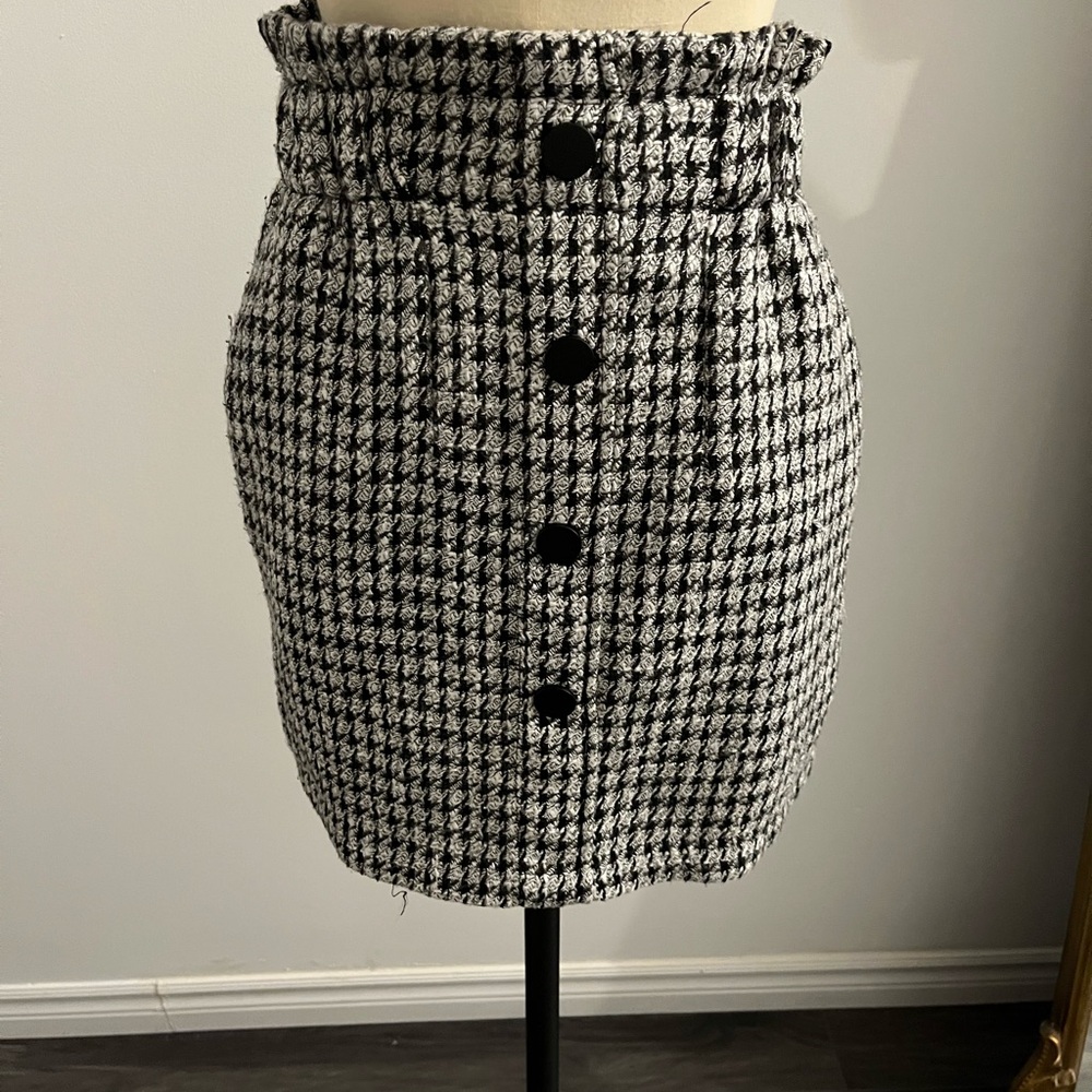 Dynamite Black and White Smocked Pencil Skirt